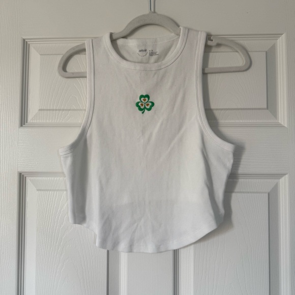 Old Navy White Tank Top with Green Floral Embroidery - Picture 3 of 4